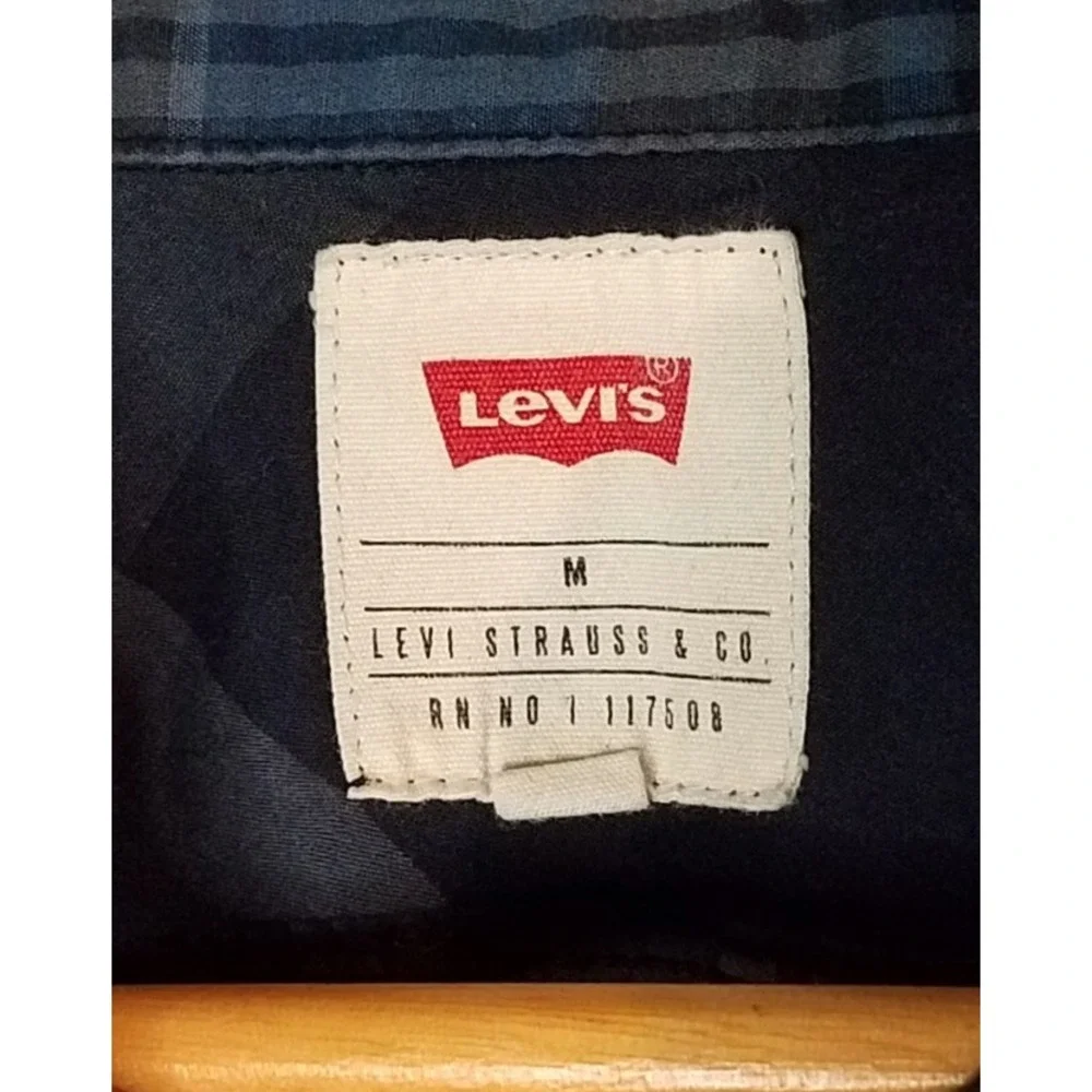 men levi button front plaid long sleeve shirt size‎ M